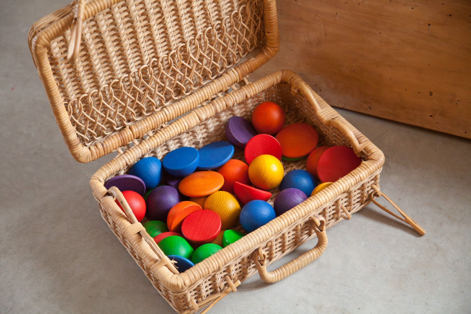 Coloured Rounds 30 pcs (6 colours)