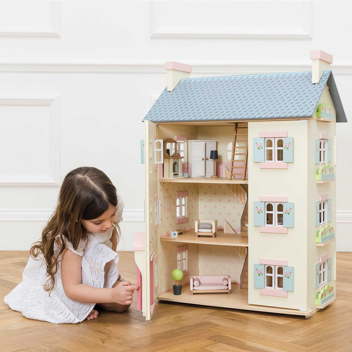 Doll House - Cherry Tree Hall