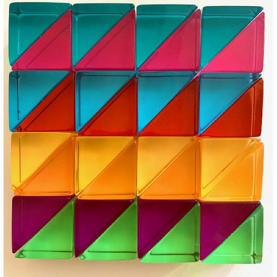 Papoose - Lucite Triangles Small Set 32 pcs WHILE QTY LAST