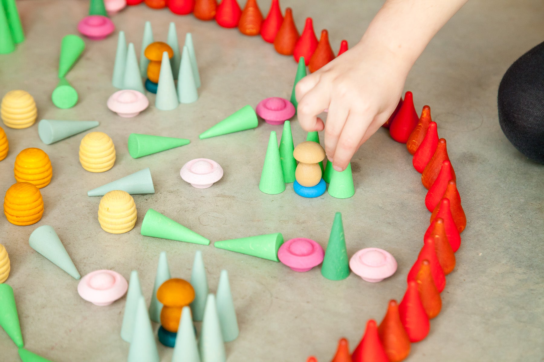 Mandala Cones 36 pcs (Green)