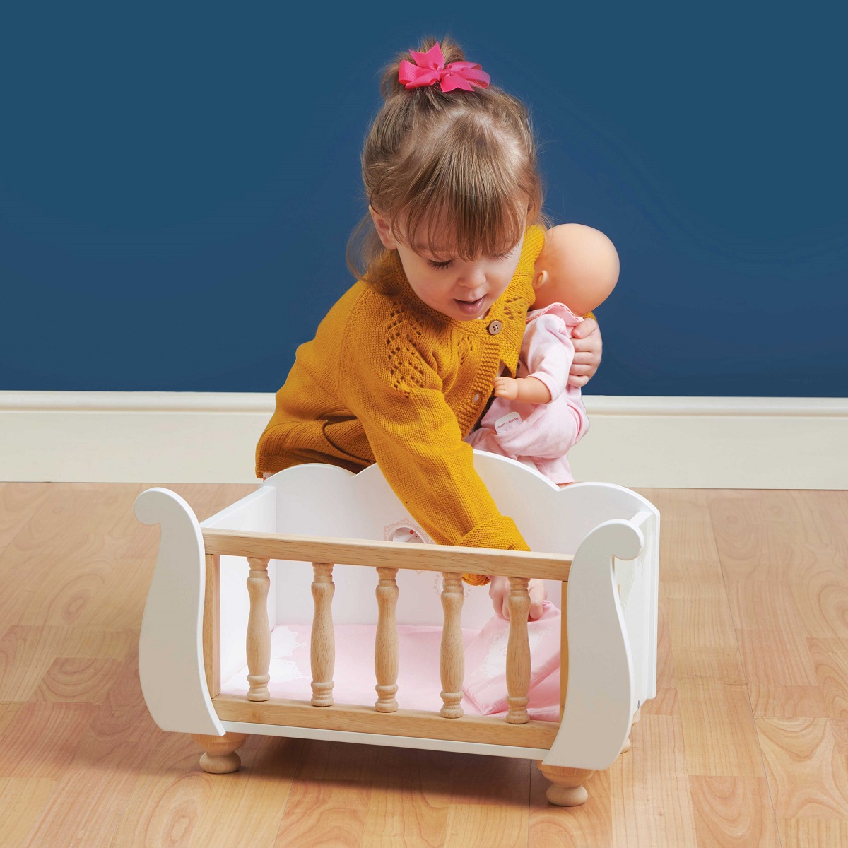 Roleplay - Doll Sleigh Cot